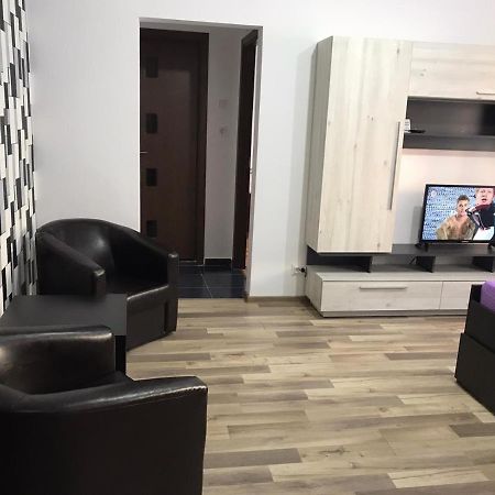 Appartement Apartament Untold à Turda Extérieur photo