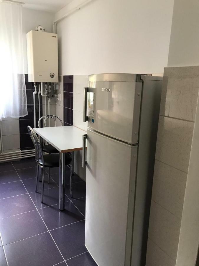 Appartement Apartament Untold à Turda Extérieur photo