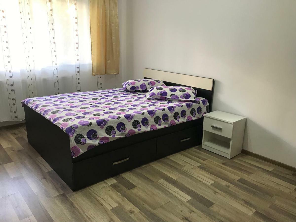 Appartement Apartament Untold à Turda Extérieur photo