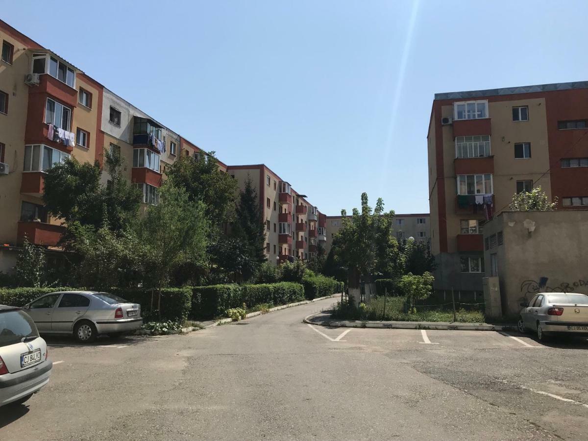 Appartement Apartament Untold à Turda Extérieur photo